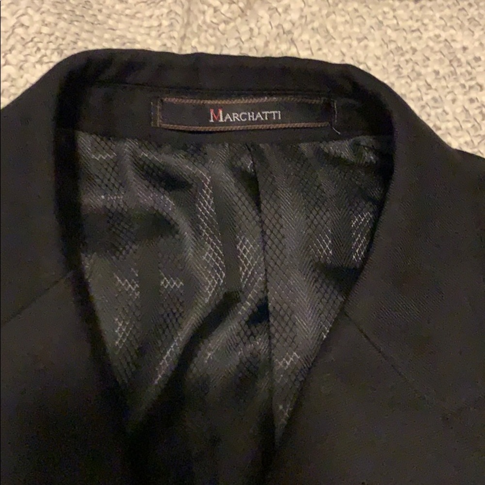 Blazer - Picture 2 of 4